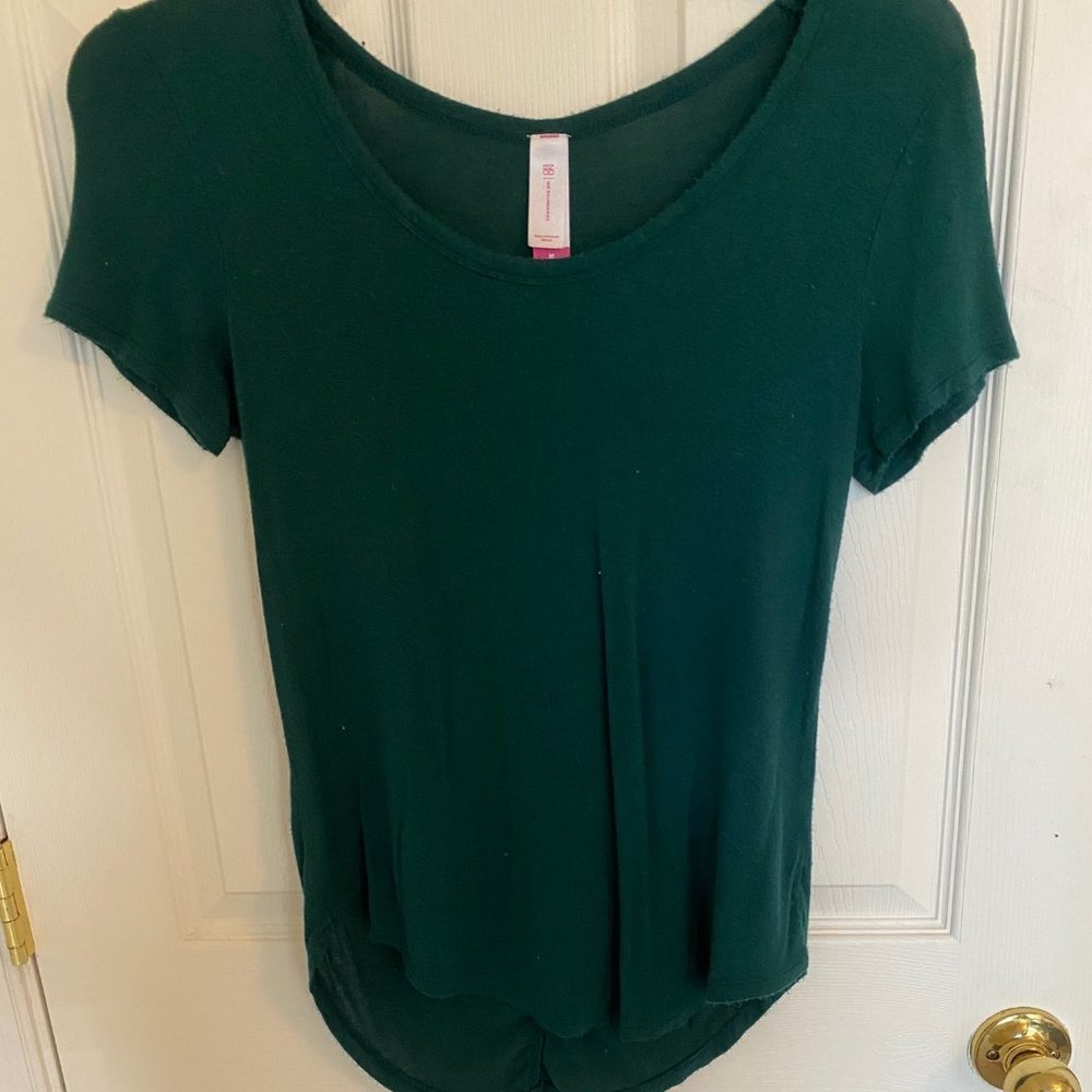 Green Scoop Neck tee